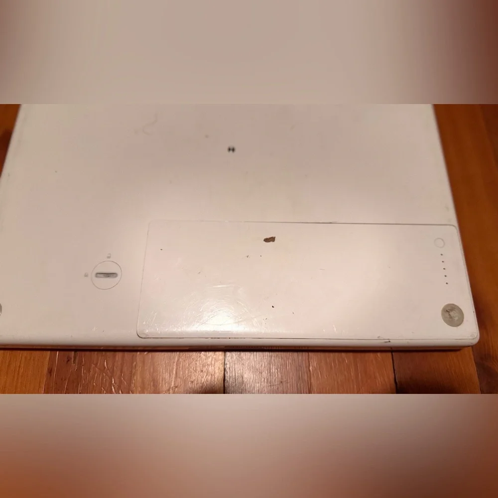 Apple MacBook 2006 Classic White (Parts)